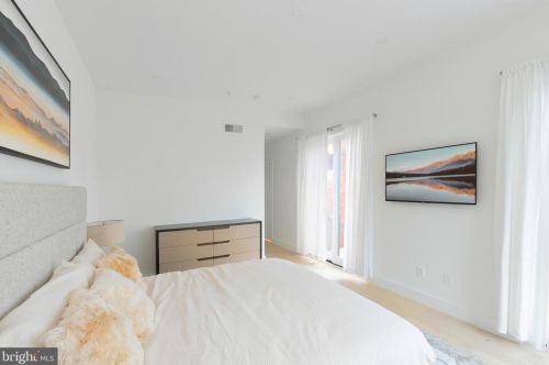 123 23 St, Philadelphia PA 19121-1329 exterior