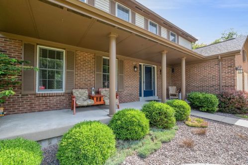 6909 Gatewood Ct, Cincinnati, OH 45241-1095