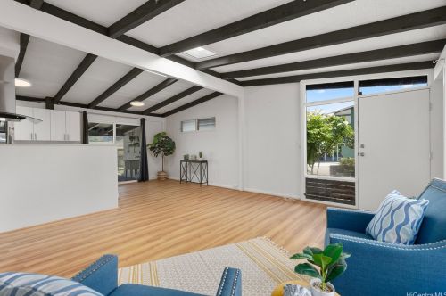 909 Aipo St, Honolulu HI  96825-2521 exterior