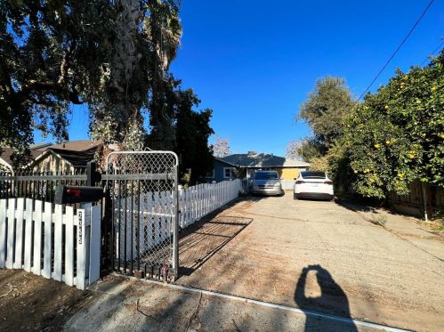 2355 Hatch Rd, Modesto, CA 95351-4815