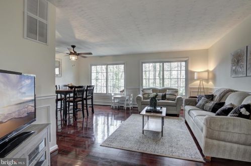 6369 Buffie Ct, Springfield VA  22015-3404 exterior