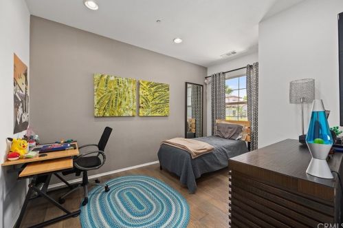 604 Water St, Anaheim CA  92805-4448 exterior