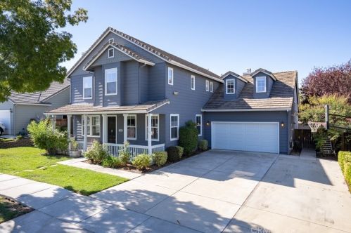 221 Silver Oak Dr, Lake Nacimiento, CA 93446-4767