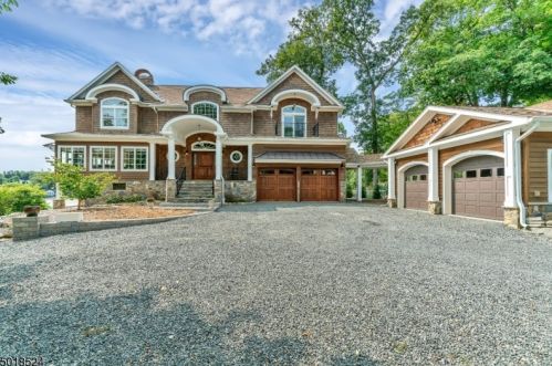 656 Lakeside Ave, Andover, NJ 07821-2993