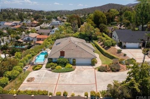 1104 Baja Way, San Marcos, CA 92078-1367