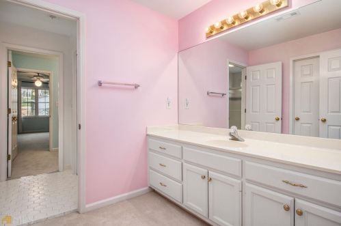 3721 Harts Pl, Atlanta GA  30341-1754 exterior