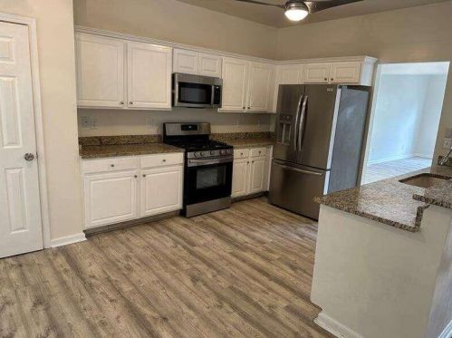 132 Parkstone Way, Marietta, GA 30066-4977