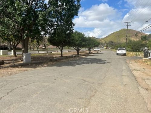 11021 Arlington Ave, Riverside CA  92505-2101 exterior