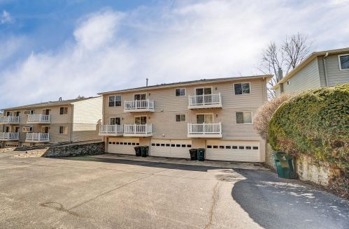 3712 Ashworth Dr, Cincinnati OH  45208-1850 exterior