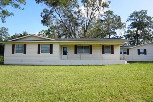 201 Laurel St, Waycross, GA 31501-3342