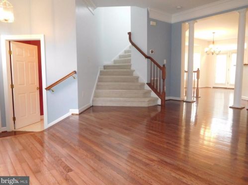 6708 Debra Lu Way, Springfield, VA 22150-7816