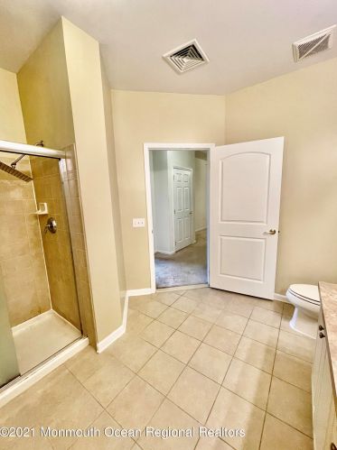 431 Ml Pond Way, Tinton Falls NJ 07724-2477 exterior