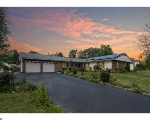 163 Twin Hill Dr, Willingboro, NJ 08046-4127