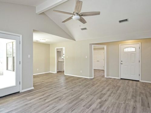 8302 Farmington Ct, Austin TX  78736-1744 exterior