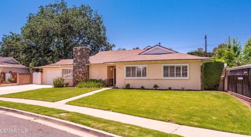 1229 Drake Dr, Simi Valley, CA 93065-4215