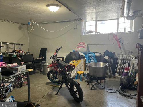 1926 Cottman Ave, Philadelphia PA 19149-1603 exterior