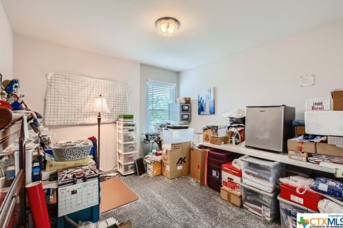 1329 Amberwood Loop, Uhland TX 78640-5515 exterior