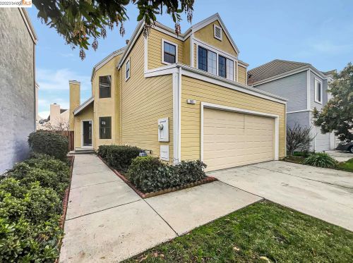 501 Glenmoor Cir, Milpitas, CA 95035-2949