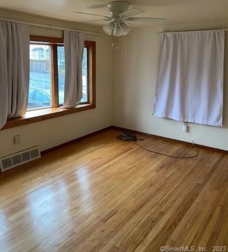 25 Glenwood Ave, Norwalk CT  06854-1504 exterior