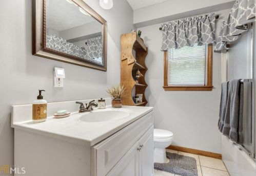 4153 Highway 155, Stockbridge GA  30281-4011 exterior