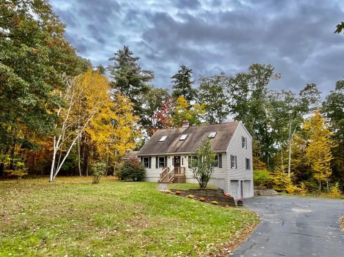 6 Stoneybrook Ln, Kingston, NH 03848-3241