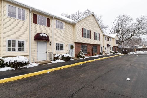 66 Harbor Ave, Nashua, NH 03060-4612