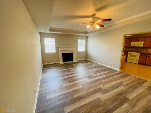 200 Willis Creek Rd, Warner Robins GA  31088-1640 exterior