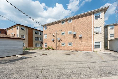 4926 Lester Ave, Chicago IL  60630-2134 exterior