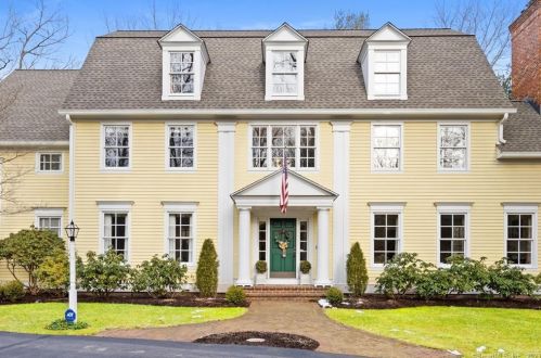 7 Exeter Park, Farmington, CT 06032-1555