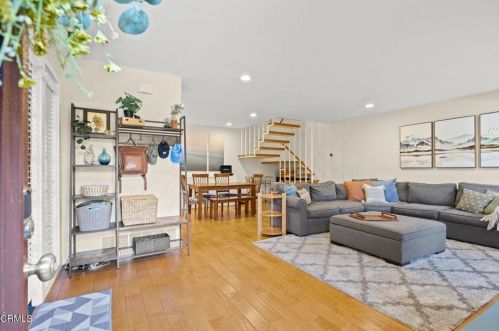 4448 Lubbock Dr, Simi Valley, CA 93063-1769