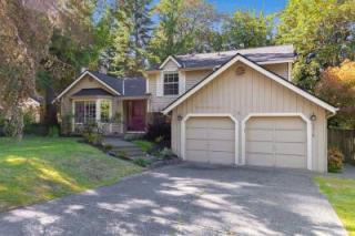 20716 42nd Pl, Redmond, WA 98074-9353