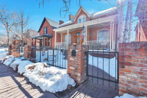 2736 Curtis St, Denver, CO 80205-2712