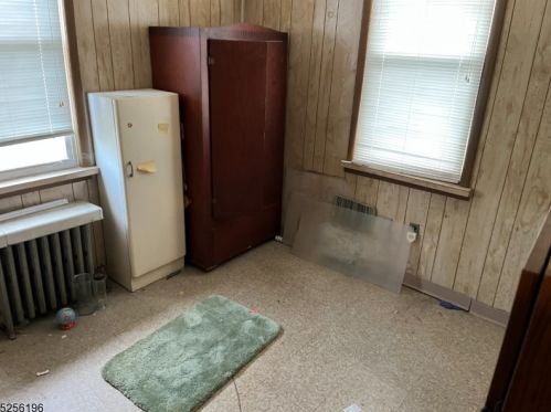 50 Anderson Ave, Paterson NJ  07512-2153 exterior