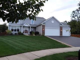 101 Claremont Ct, Plattville, IL 60560-9065