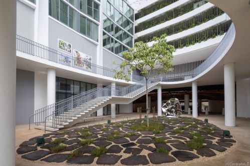 1000 Auahi St, Honolulu HI  96814-4105 exterior