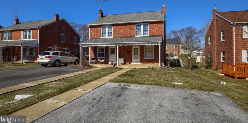 977 Center Ave, Lancaster, PA 17601-5125