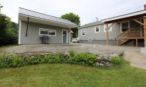 18 Ridgewood Ave, Lewiston ME  04240-3732 exterior