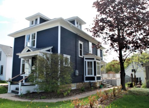 1107 College Ave, Red Wing, MN 55066-2400