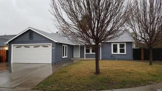 124 Columbia Dr, Vacaville, CA 95687-5177