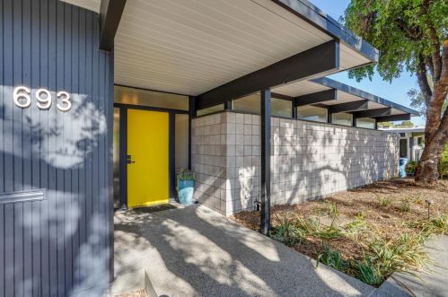 693 Wildwood Ln, Palo Alto, CA 94303-3117