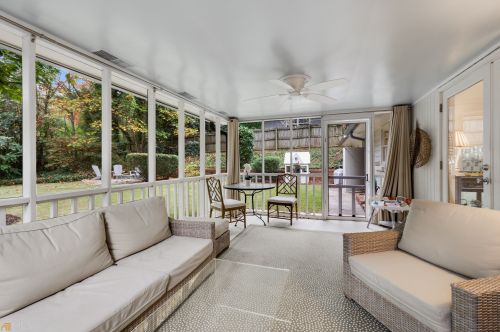 445 Highbrook Dr, Atlanta GA  30342-2316 exterior