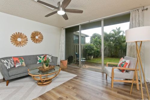 95332 Kaloapau St, Mililani, HI