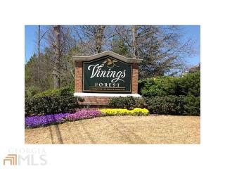 110 Vinings Forest Cir, Smyrna GA  30080-3918 exterior