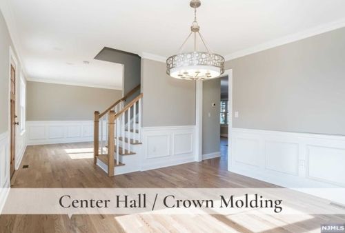 621 Maxwell Pl, Ridgewood, NJ 07450-5320