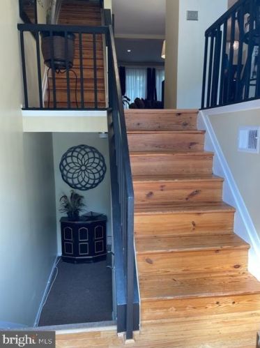 7070 Winter Rose Path, Columbia, MD 21045-5131
