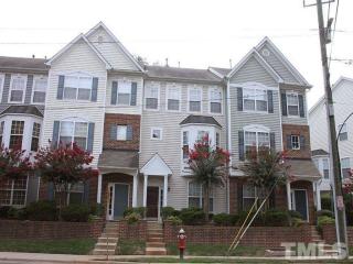 209 Dixon Ave, Cary, NC 27511-3203
