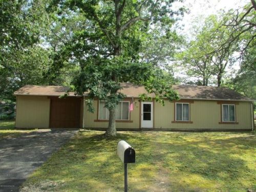 59 Korman Rd, Berkeley Township, NJ 08721-1739
