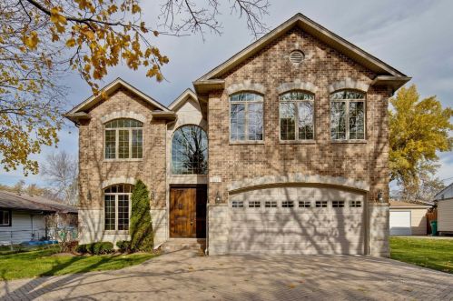 1124 Greenwood Ave, Bannockburn, IL 60015-2901