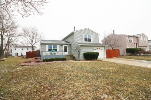 20011 Spruce Dr, Frankfort, IL 60423-6912