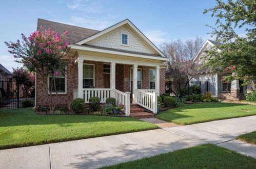 8620 Nichols Way, Fort Worth, TX 76180-5356